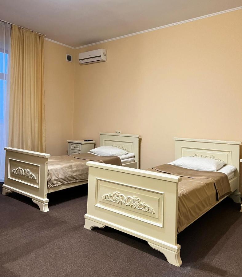 New Continent Hotell Bushtyno Eksteriør bilde