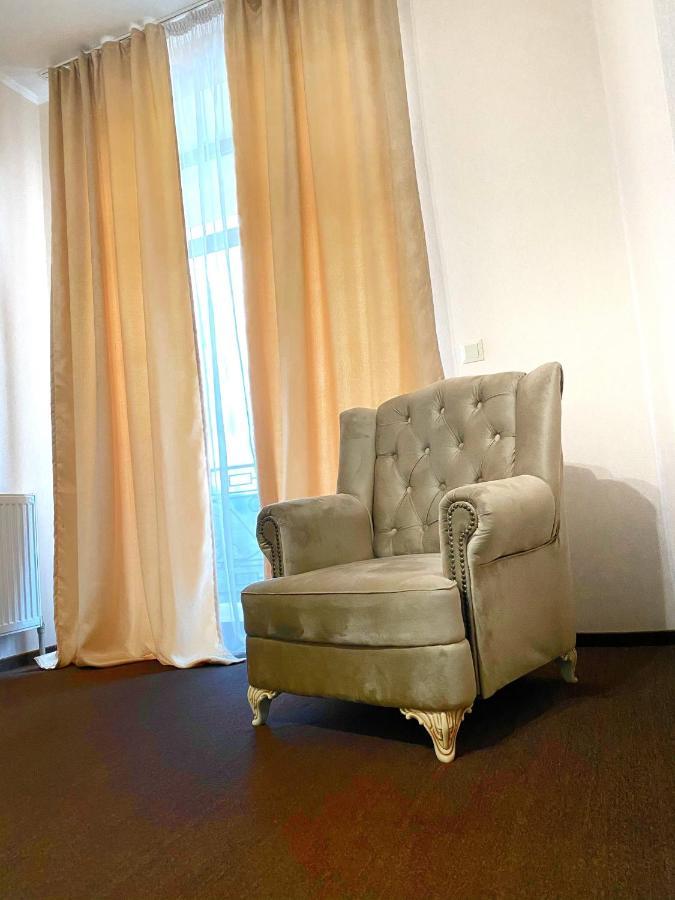 New Continent Hotell Bushtyno Eksteriør bilde