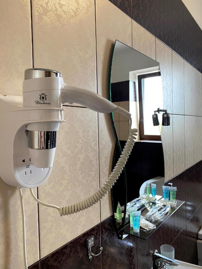New Continent Hotell Bushtyno Eksteriør bilde